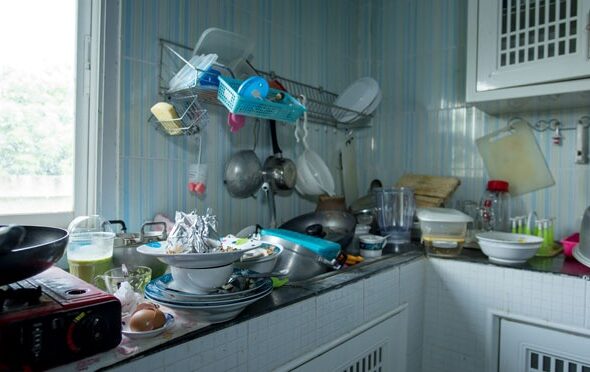 Kesalahan Penataan Dapur yang Membuat Rumah Terlihat Berantakan